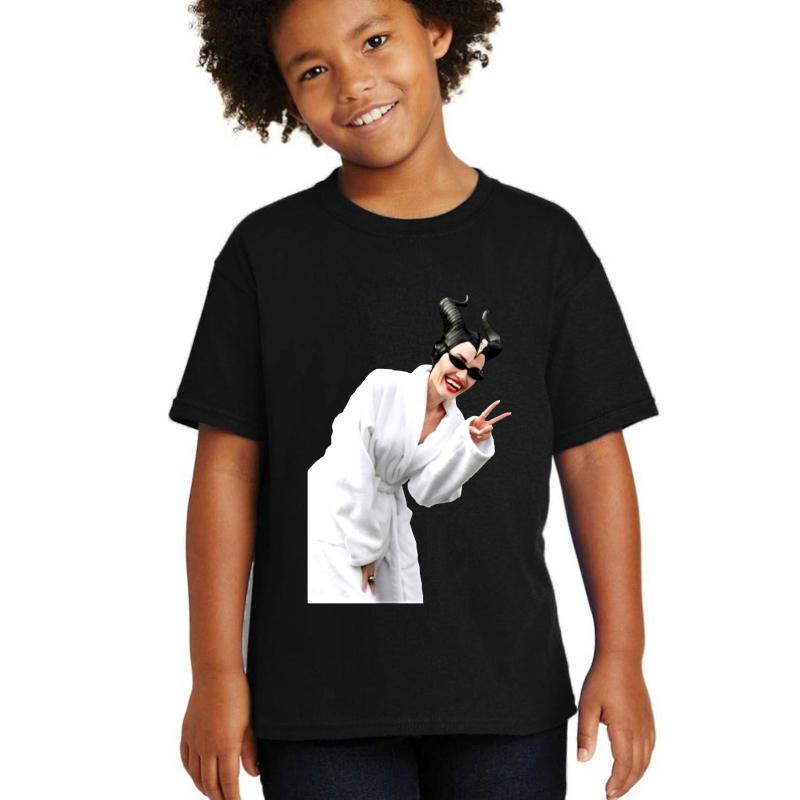 Angelina Jolie Backstage As Maleficent Youth T-Shirt Boy Black