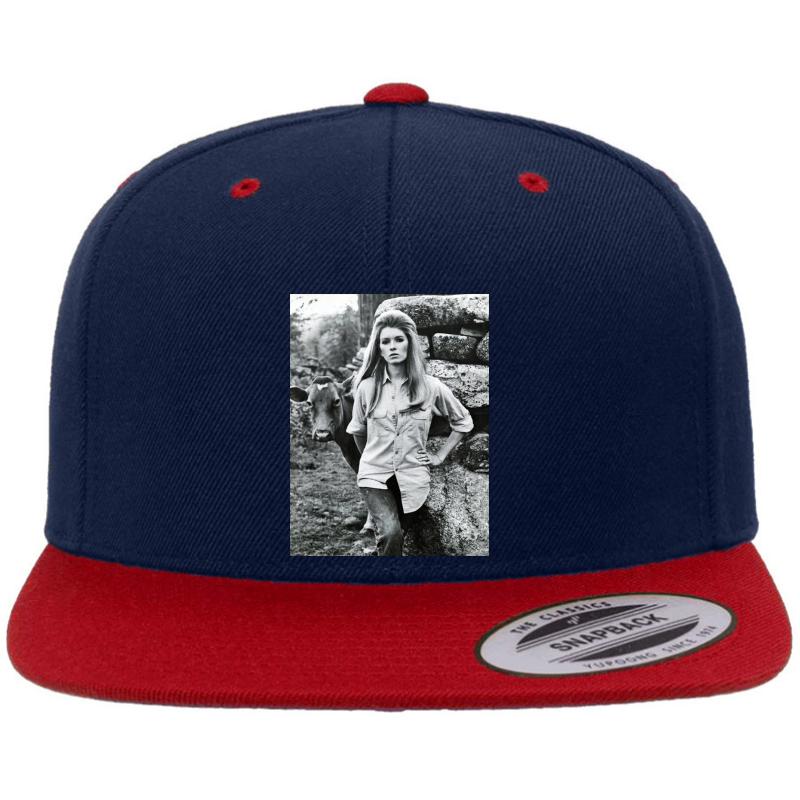 A Cow And Young Martha Stewart Premium Flat Bill Snapback Cap  Navy