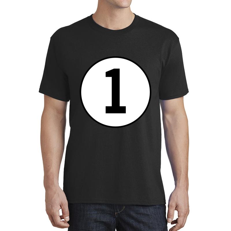 1. 1St. First. Number One. One. Number 1. Racing. Numero Uno. British Racing Green. Win. Winner. Unisex T-Shirt Men Black