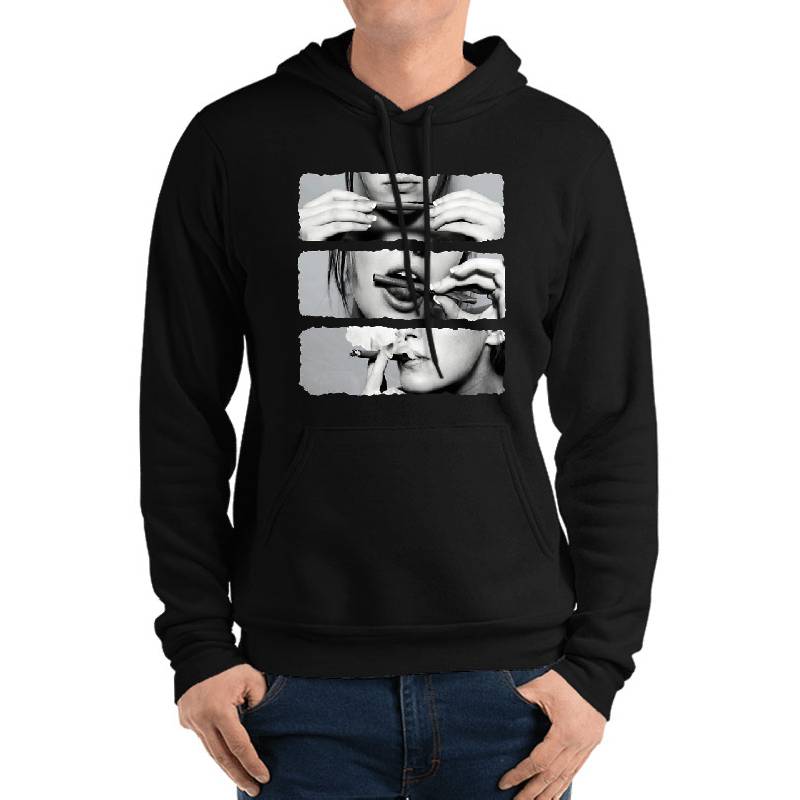 Girls love blunts Unisex T-shirts