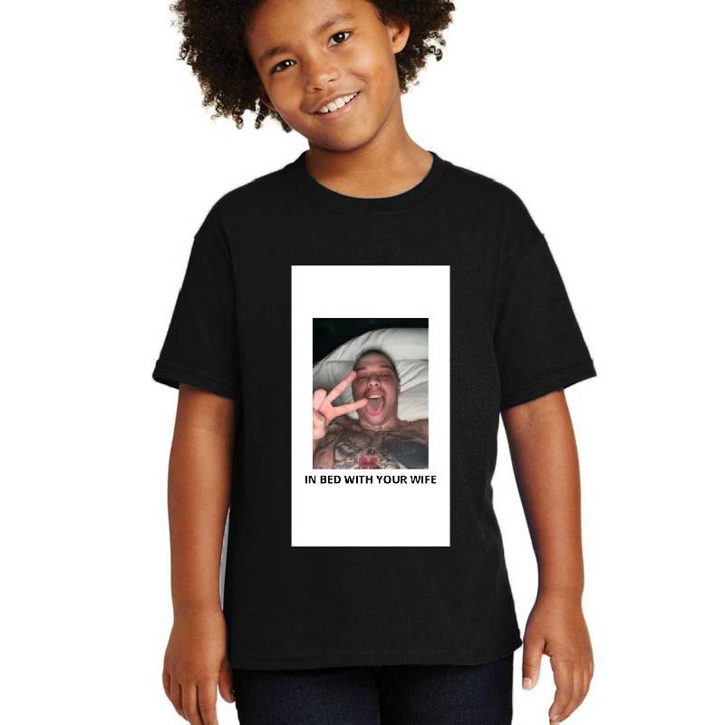 IN BED WITH YOUR WIFE - pete davidson Premium Flat Bill Snapback Caps