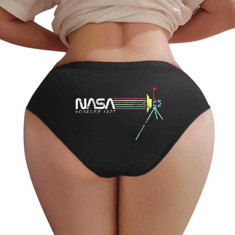 Voyager '77 Richardson Premium Trucker Snapback Caps